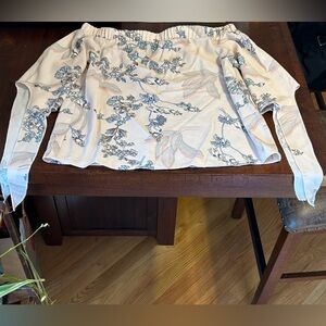 Bar III Floral Blouse Dusty Pink Floral with Blue and Black Women’s Size S